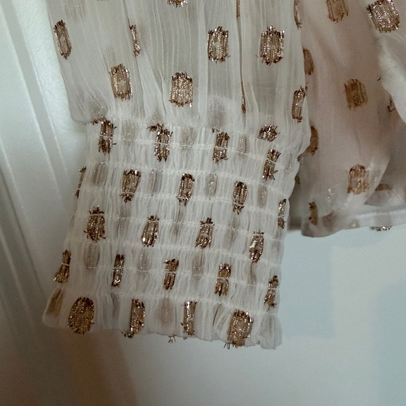 Women’s LOFT Petite Cream and Gold Top - Picture 4 of 9